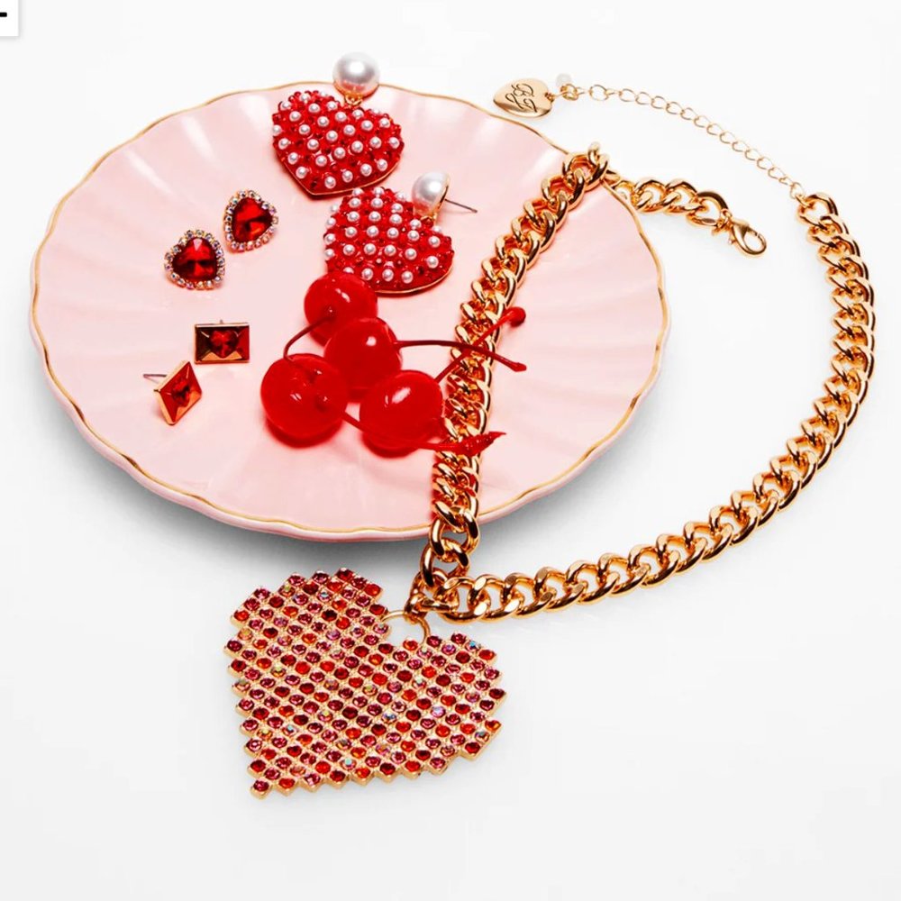 NWT Betsey Johnson Heart Necklace - Pink & Red Rhinestone Heart Thick Go… - Picture 6 of 12